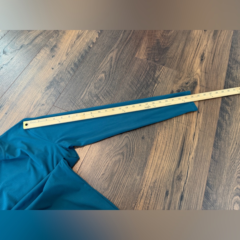 Figs Women’s Ribbed Longsleeve Underscrub Caribbean Blue Size Small - Picture 9 of 9